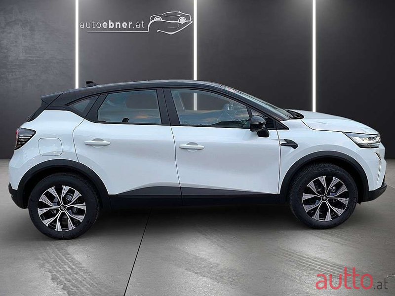 2024' Renault Captur photo #4