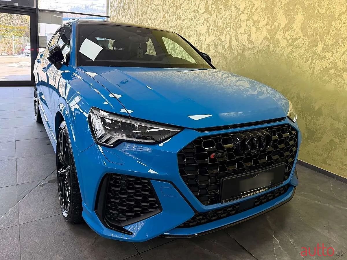 2020' Audi Q3 photo #3