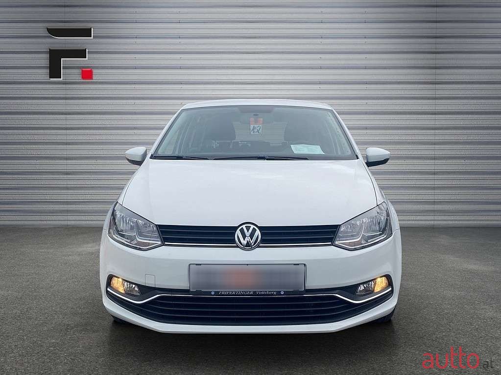 2017' Volkswagen Polo photo #2