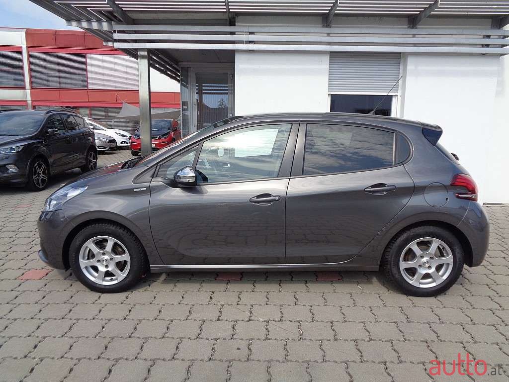 2018' Peugeot 208 photo #3