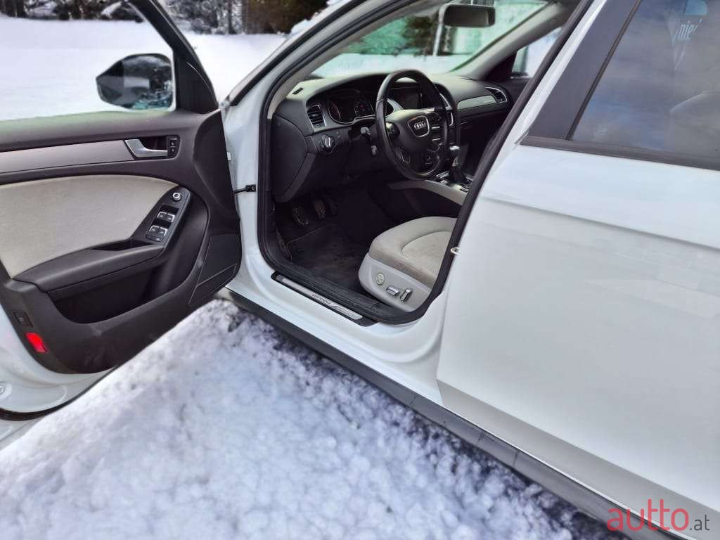 2012' Audi A4 Allroad photo #6