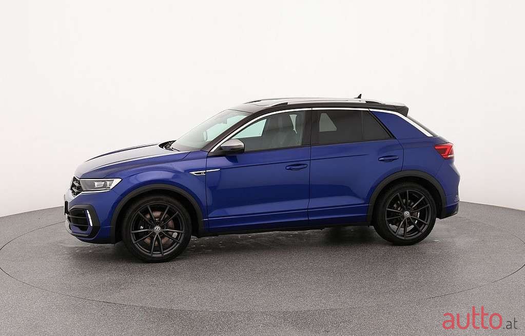 2020' Volkswagen T-Roc photo #2