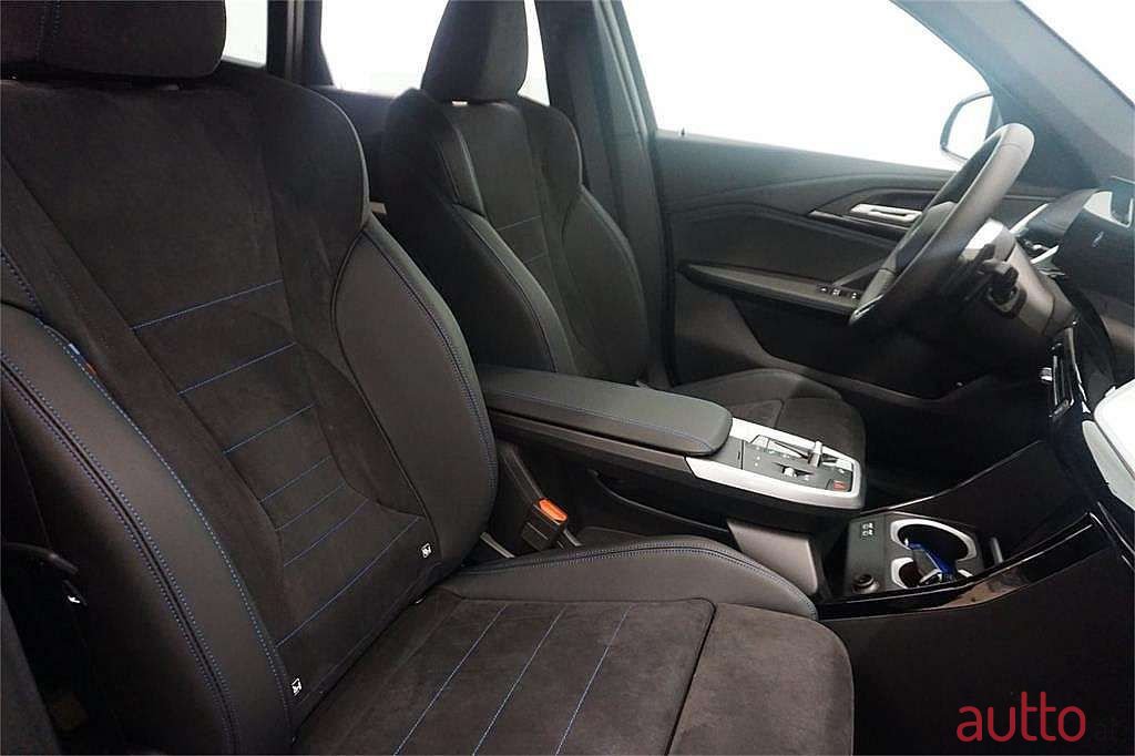 2022' BMW X1 photo #3