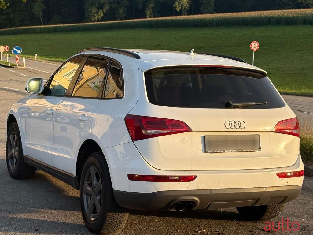 2011' Audi Q5 photo #2