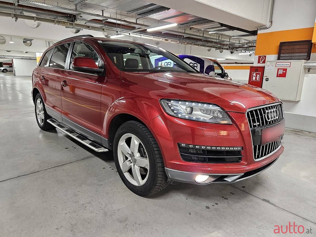 2012' Audi Q7 photo #2