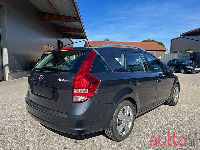 2012' Kia Ceed photo #4