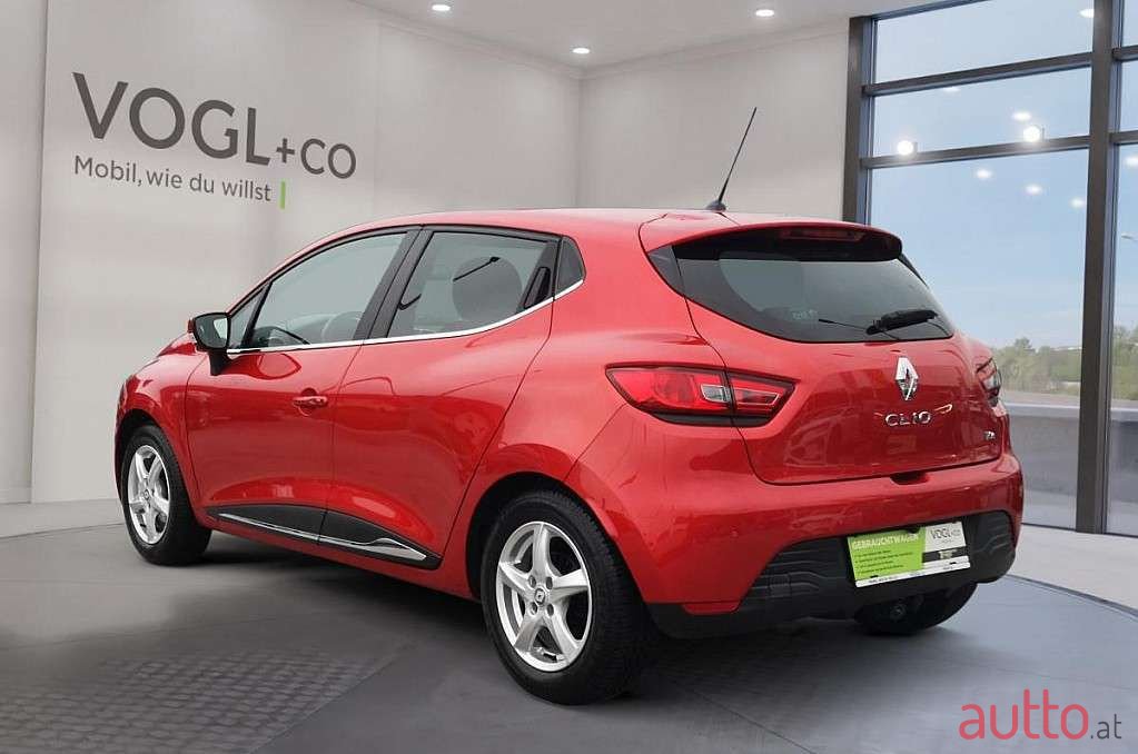 2015' Renault Clio photo #3