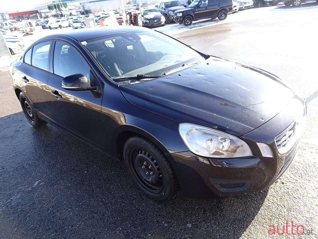 2011' Volvo S60 photo #3