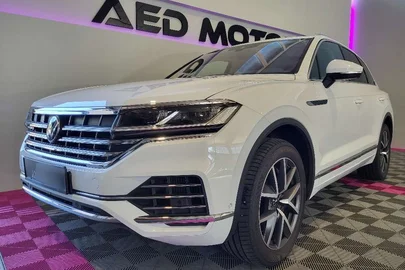 2021' Volkswagen Touareg