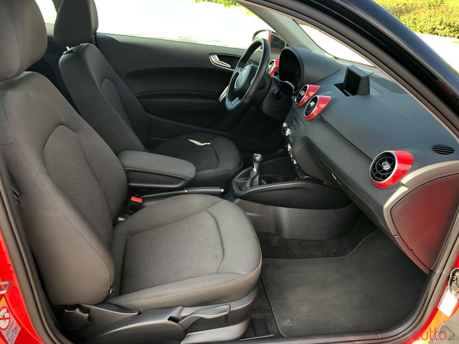 2014' Audi A1 photo #5