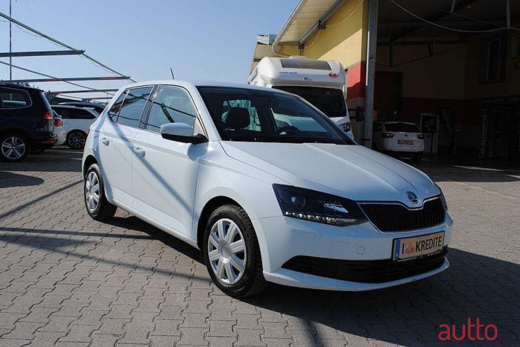 2016' Skoda Fabia photo #1