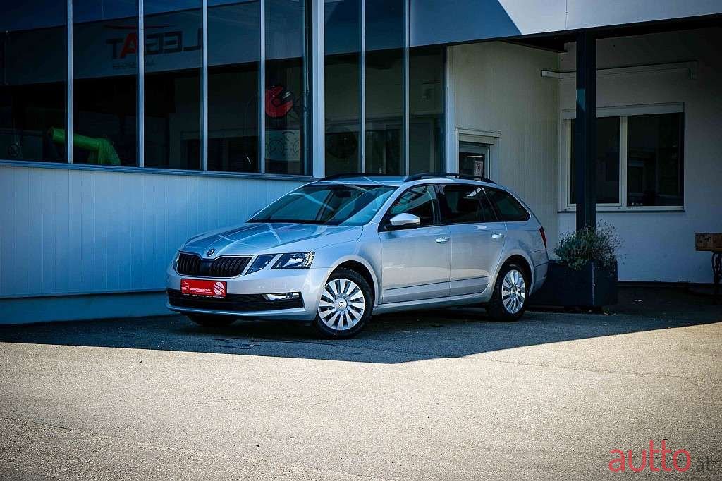 2018' Skoda Octavia photo #2