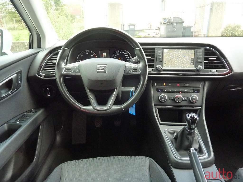 2016' SEAT Leon photo #6