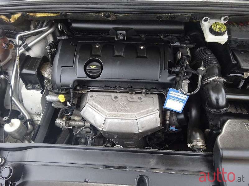 2013' Citroen DS4 photo #4