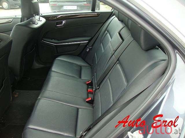 2011' Mercedes-Benz E-Klasse photo #4