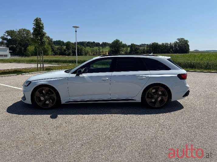 2019' Audi A4 photo #3