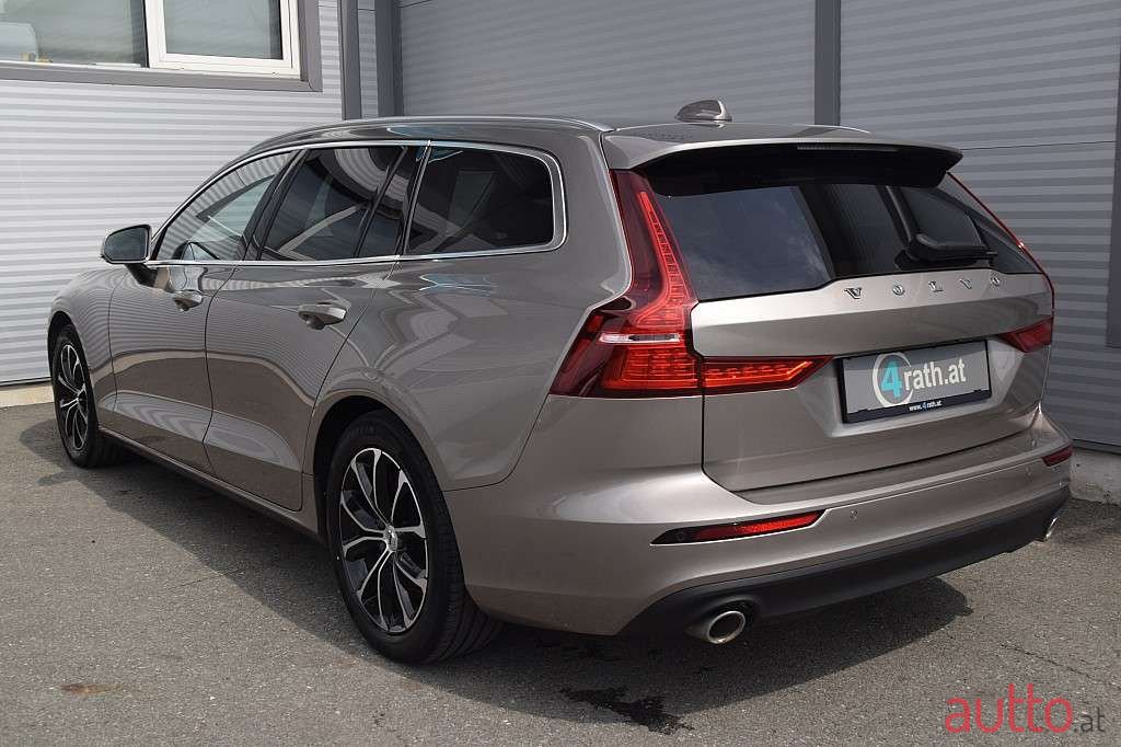 2018' Volvo V60 photo #4