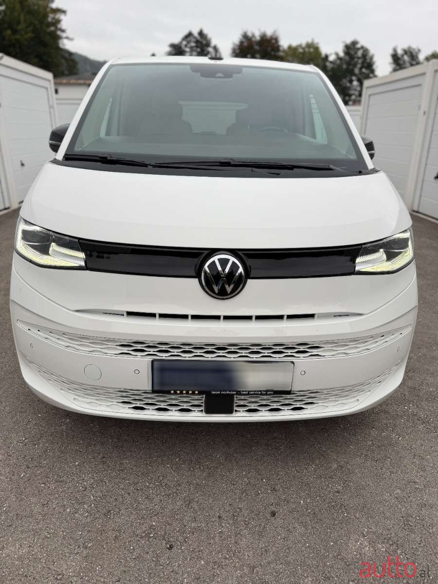 2022' Volkswagen Multivan photo #3