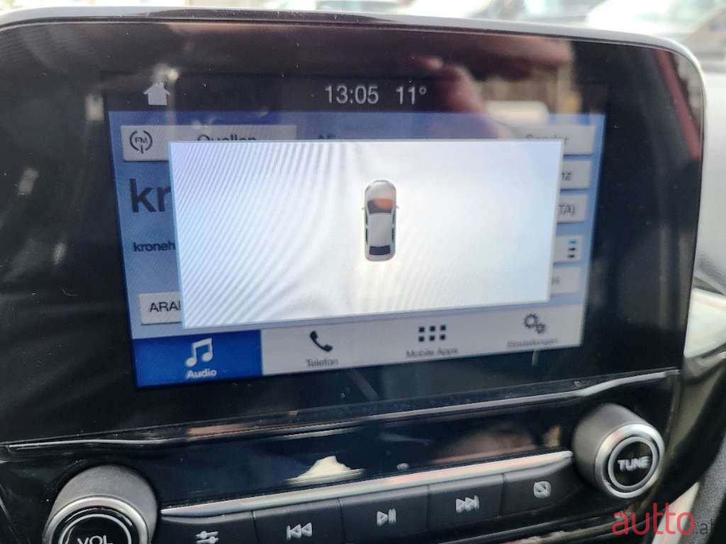 2017' Ford Fiesta photo #2