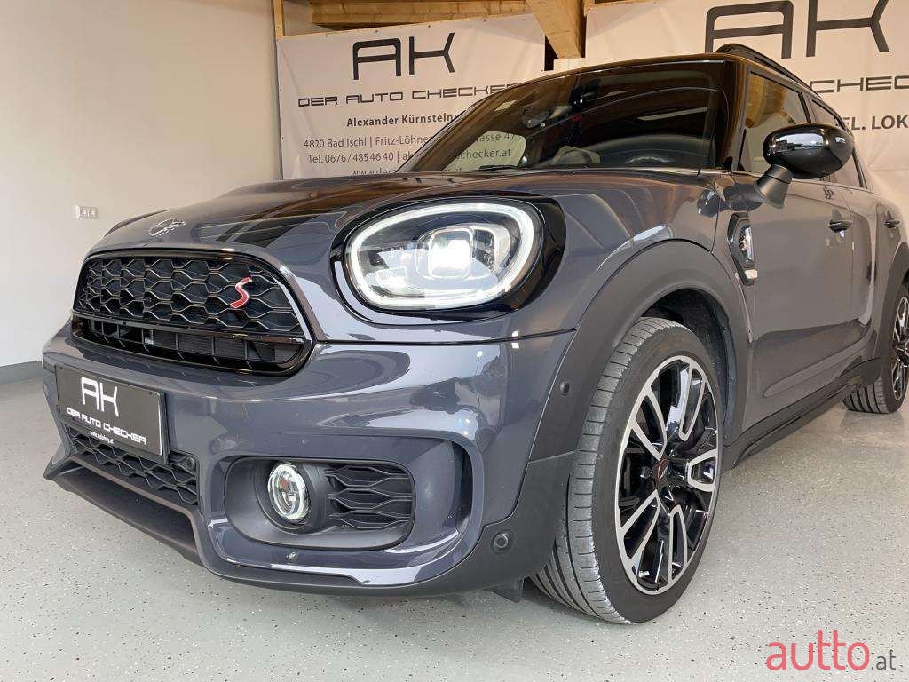 2020' MINI Countryman photo #2