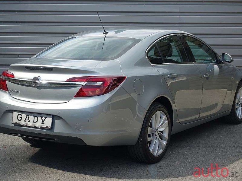 2015' Opel Insignia photo #5