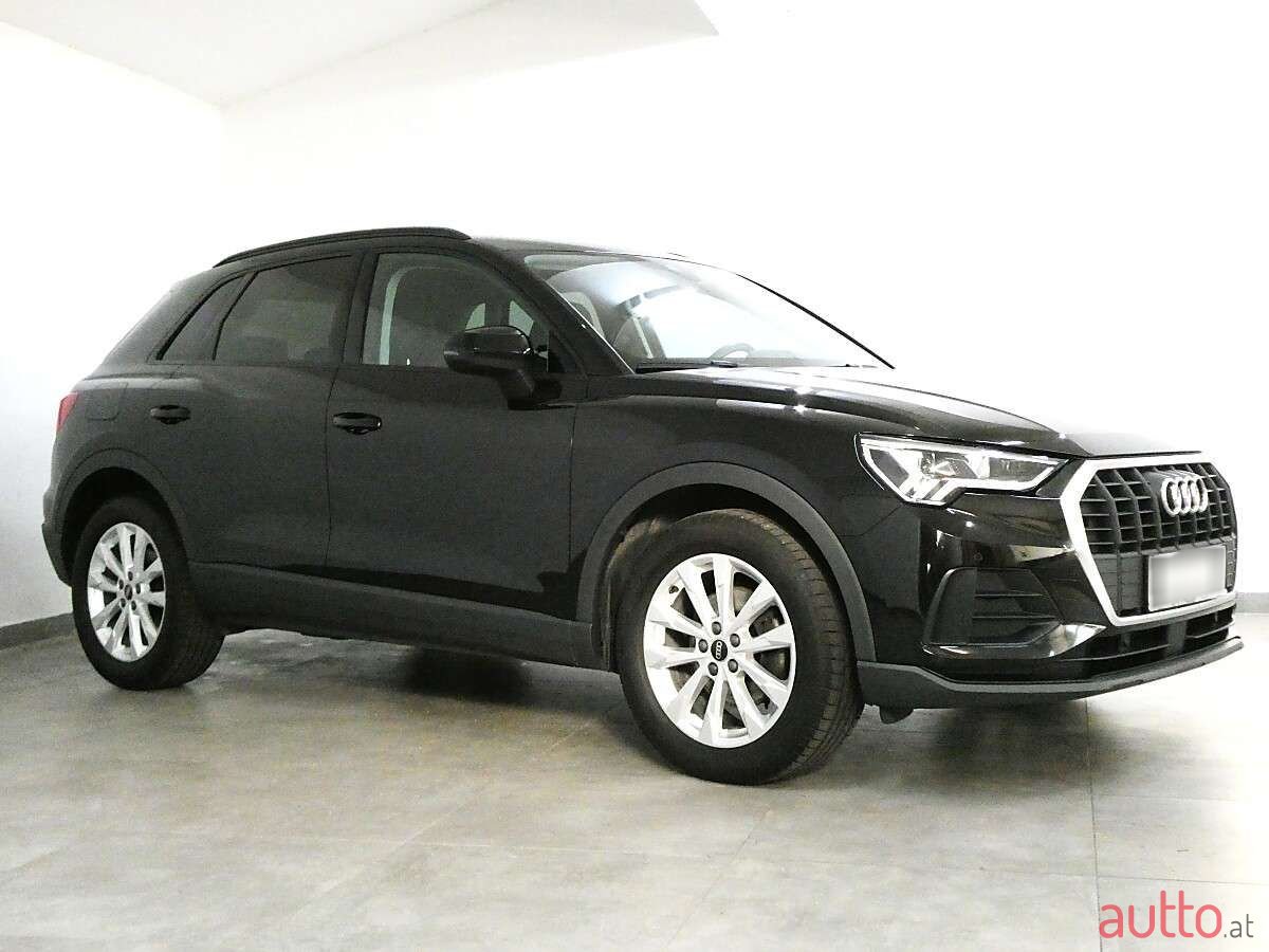 2022' Audi Q3 photo #3