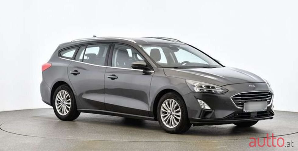 2022' Ford Focus photo #6