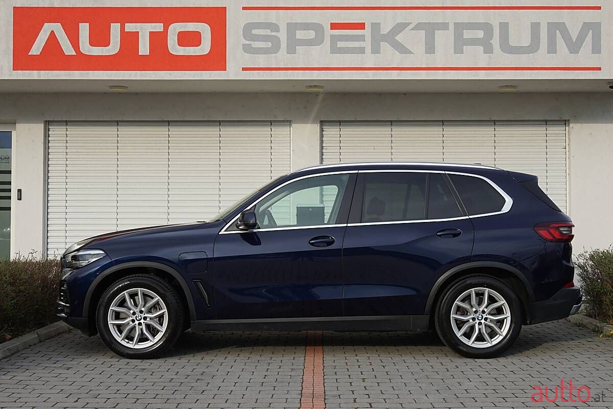 2020' BMW X5 photo #2
