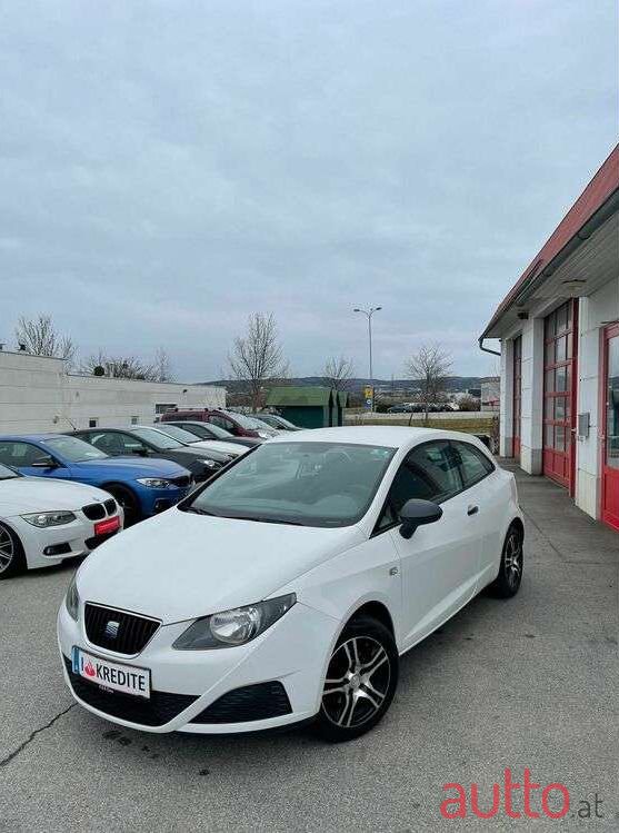 2009' SEAT Ibiza photo #2