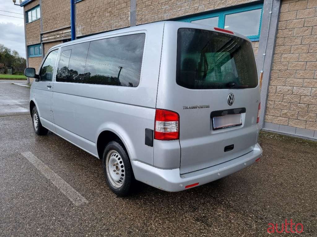 2011' Volkswagen T5 photo #4