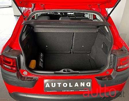 2017' Citroen C4 Cactus photo #5