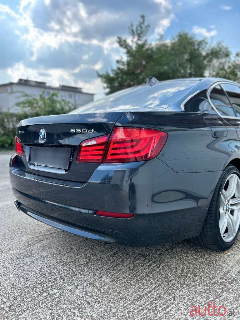 2013' BMW 5Er-Reihe photo #5