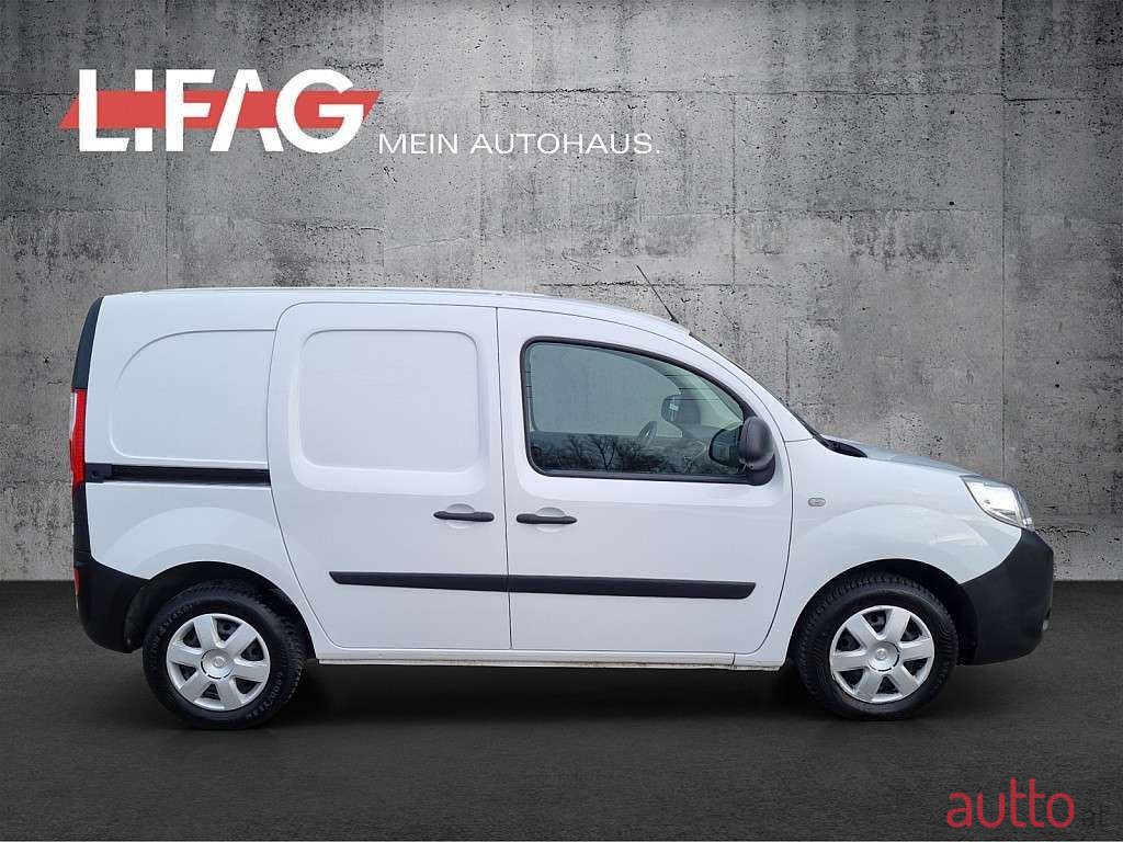 2020' Nissan NV250 photo #2