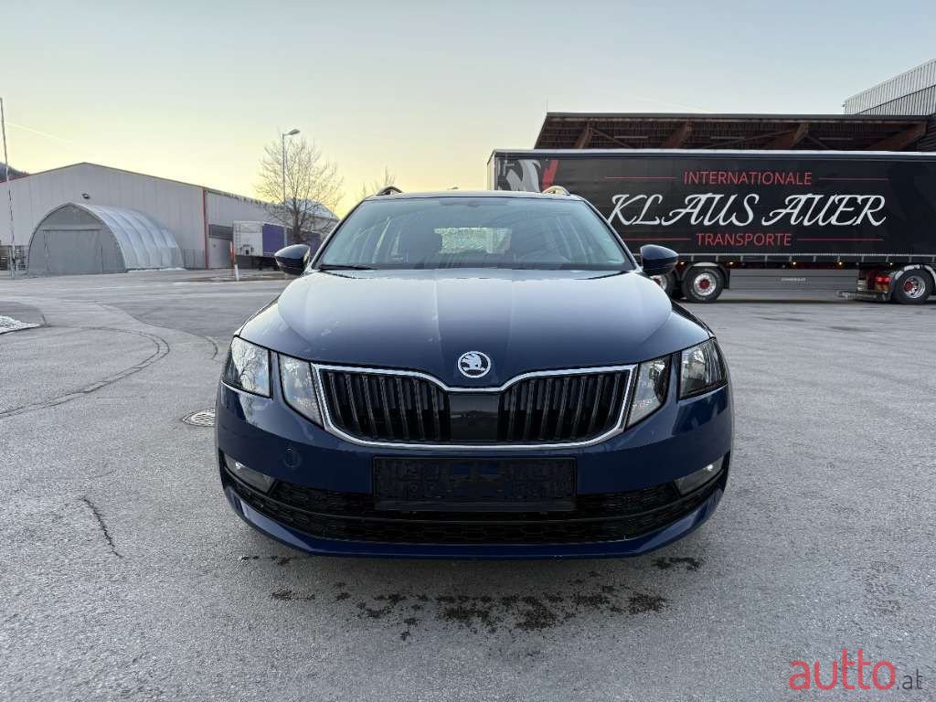 2017' Skoda Octavia photo #2