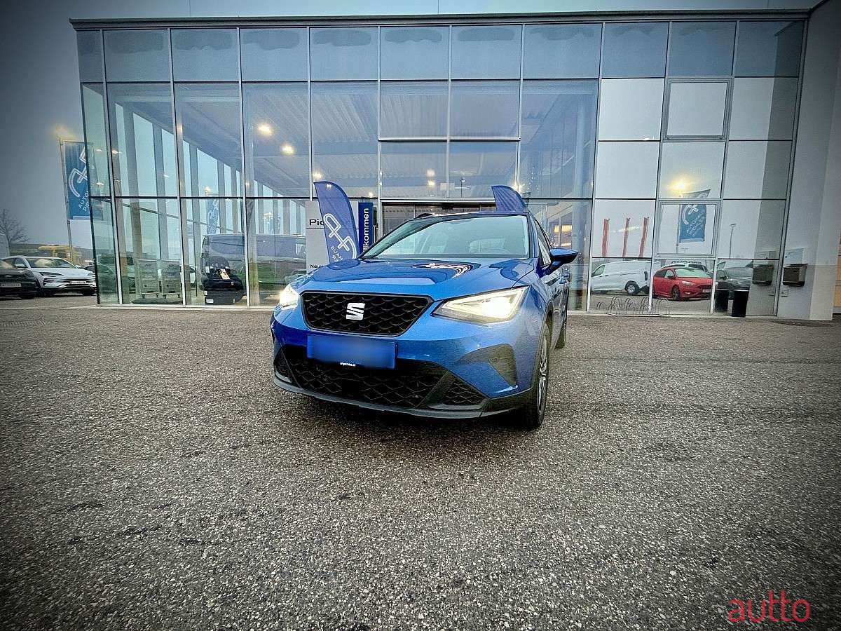 2024' SEAT Arona photo #2