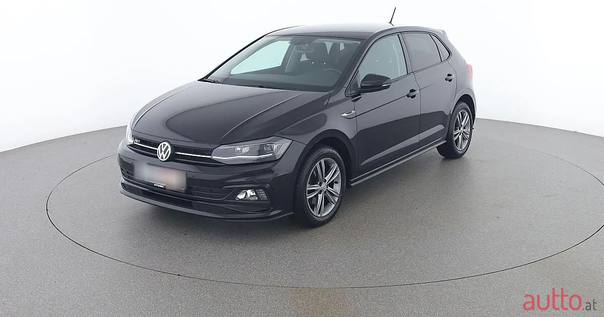 2019' Volkswagen Polo photo #1
