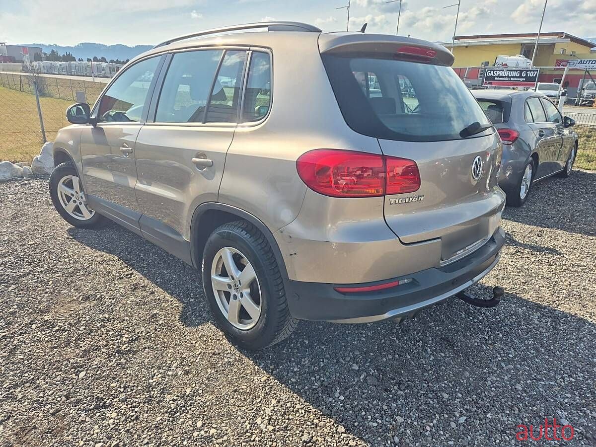 2014' Volkswagen Tiguan photo #4