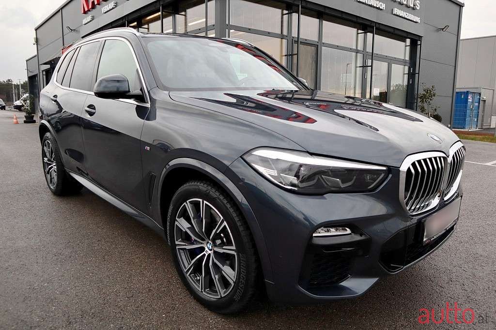 2020' BMW X5 photo #1