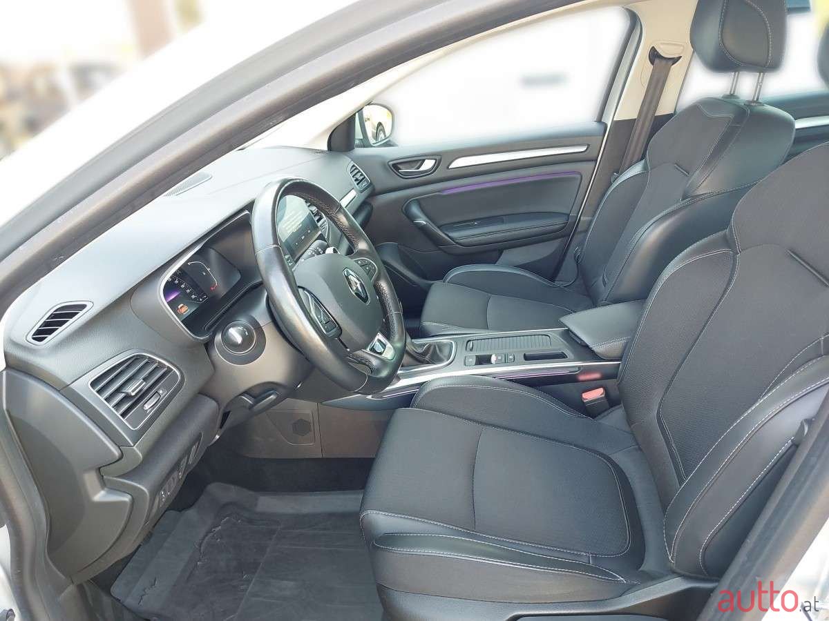 2021' Renault Megane photo #4
