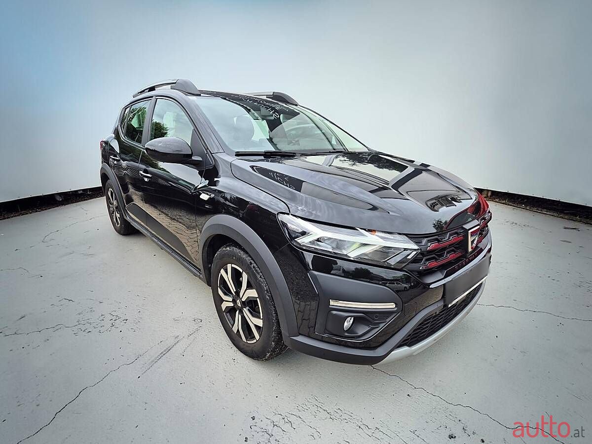 2021' Dacia Sandero photo #2