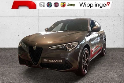 2022' Alfa Romeo Stelvio