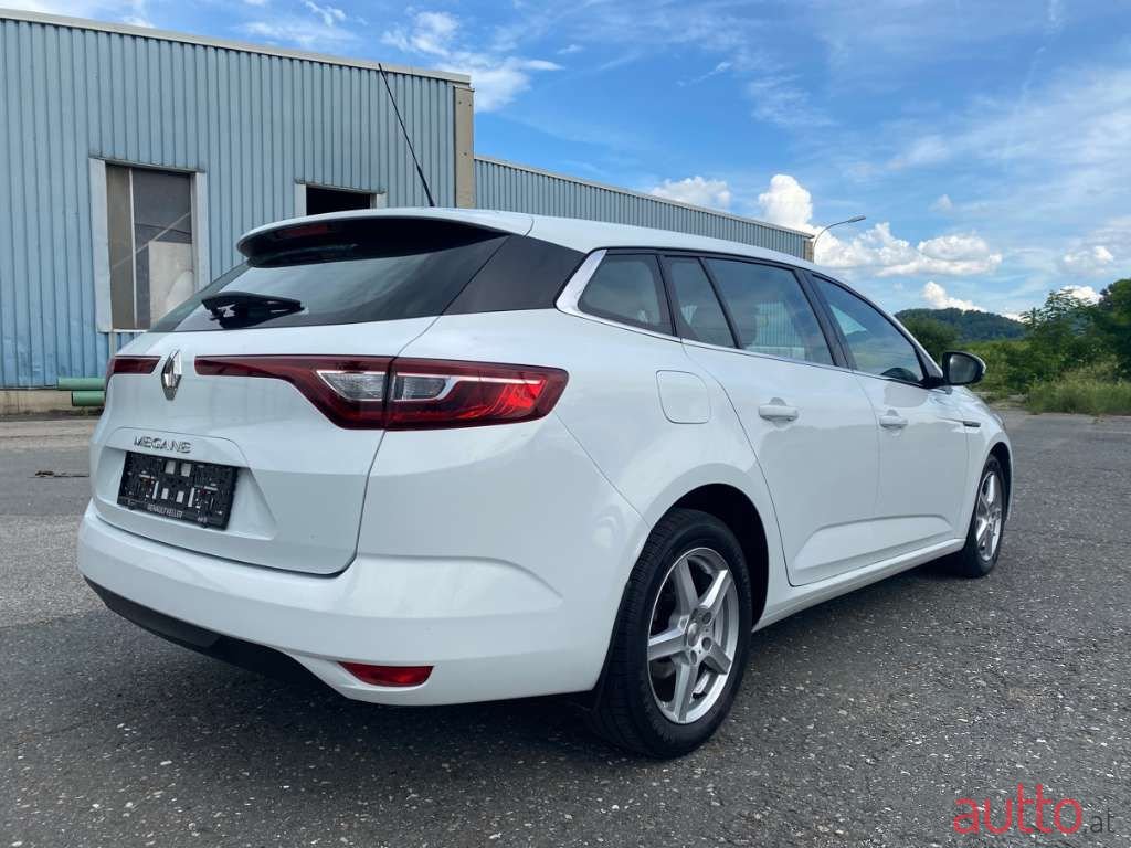 2017' Renault Megane photo #5