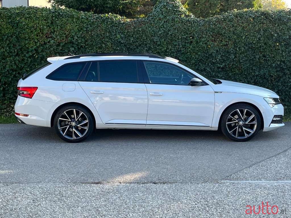 2020' Skoda Superb photo #3