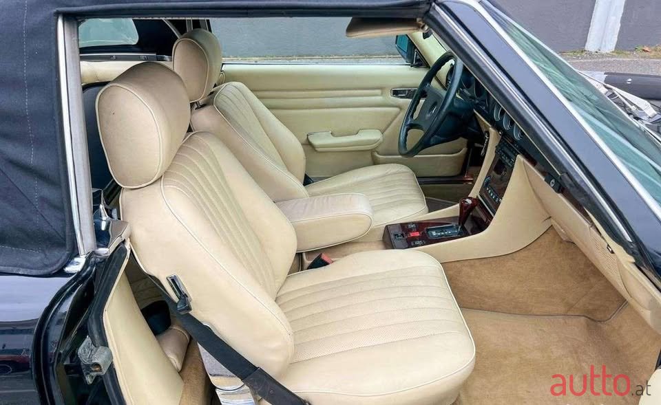 1986' Mercedes-Benz SL 300 R107 Convertible photo #4