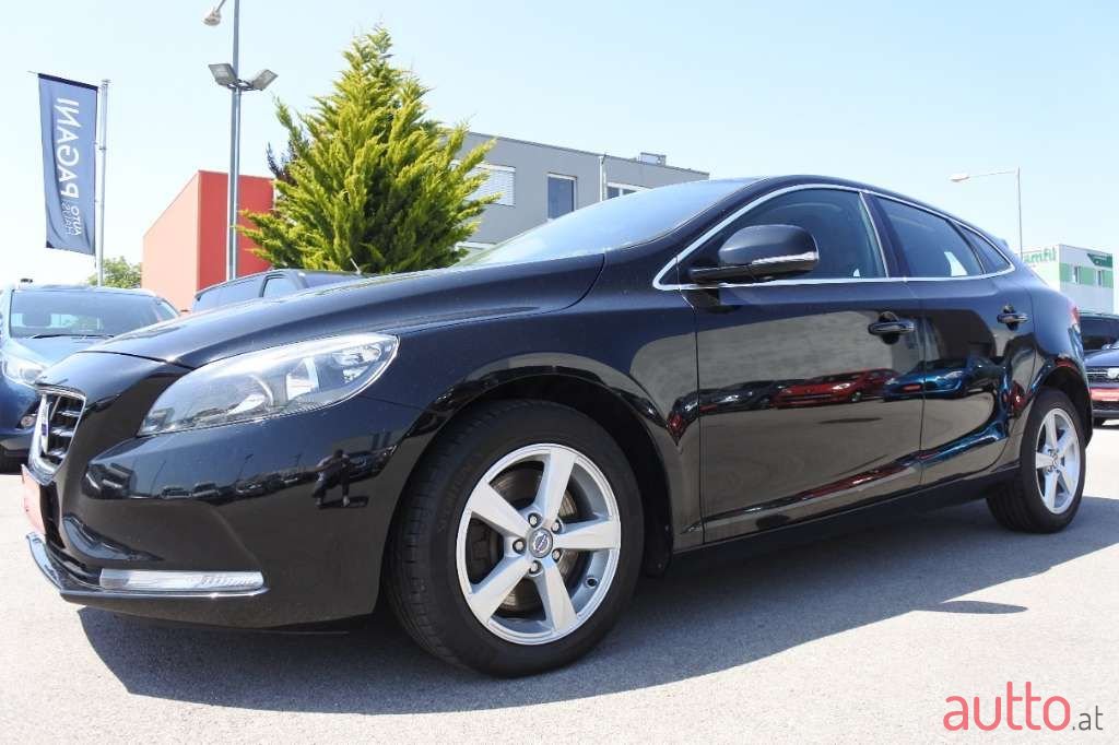 2014' Volvo V40 photo #1