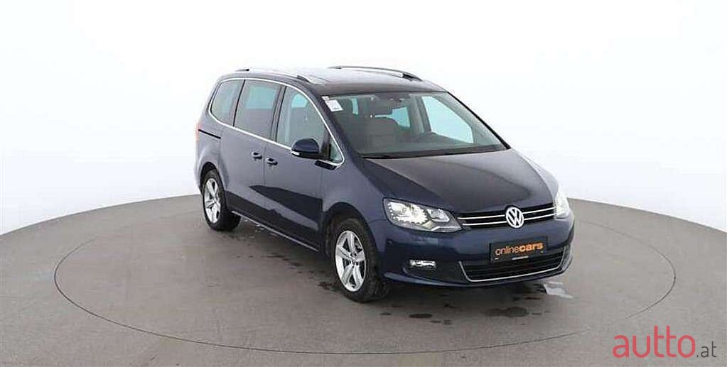 2011' Volkswagen Sharan photo #5