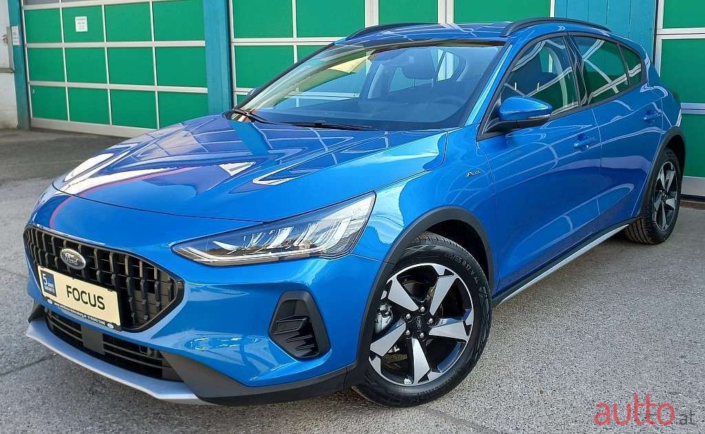 2022' Ford Focus photo #1