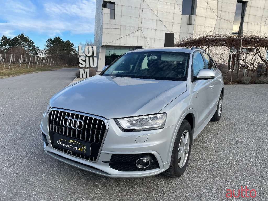 2012' Audi Q3 photo #2