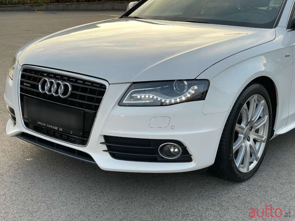 2010' Audi A4 photo #2