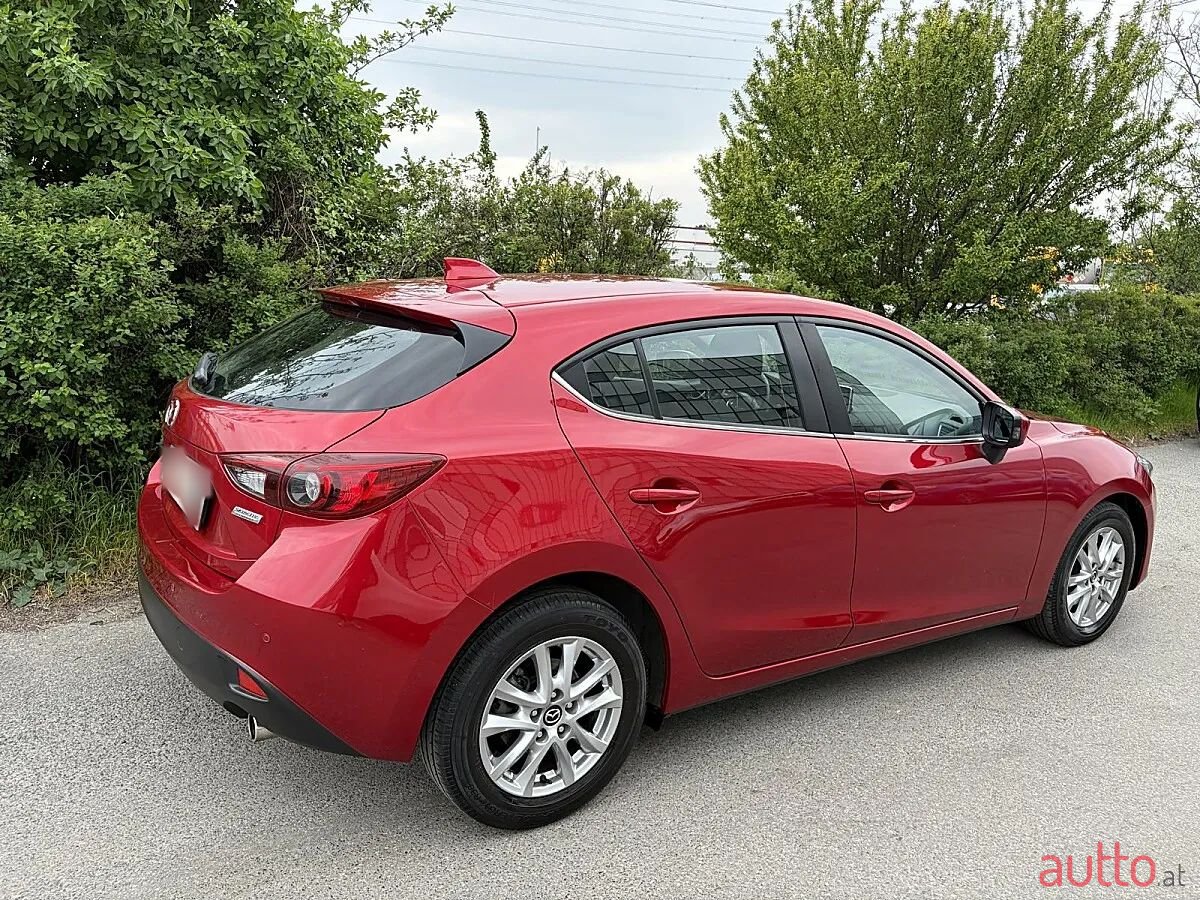 2014' Mazda Mazda3 photo #3
